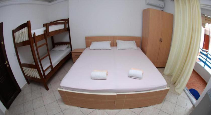 Sea View Apartments Saranda Ngoại thất bức ảnh