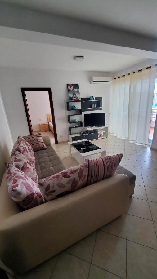 Sea View Apartments Saranda Ngoại thất bức ảnh